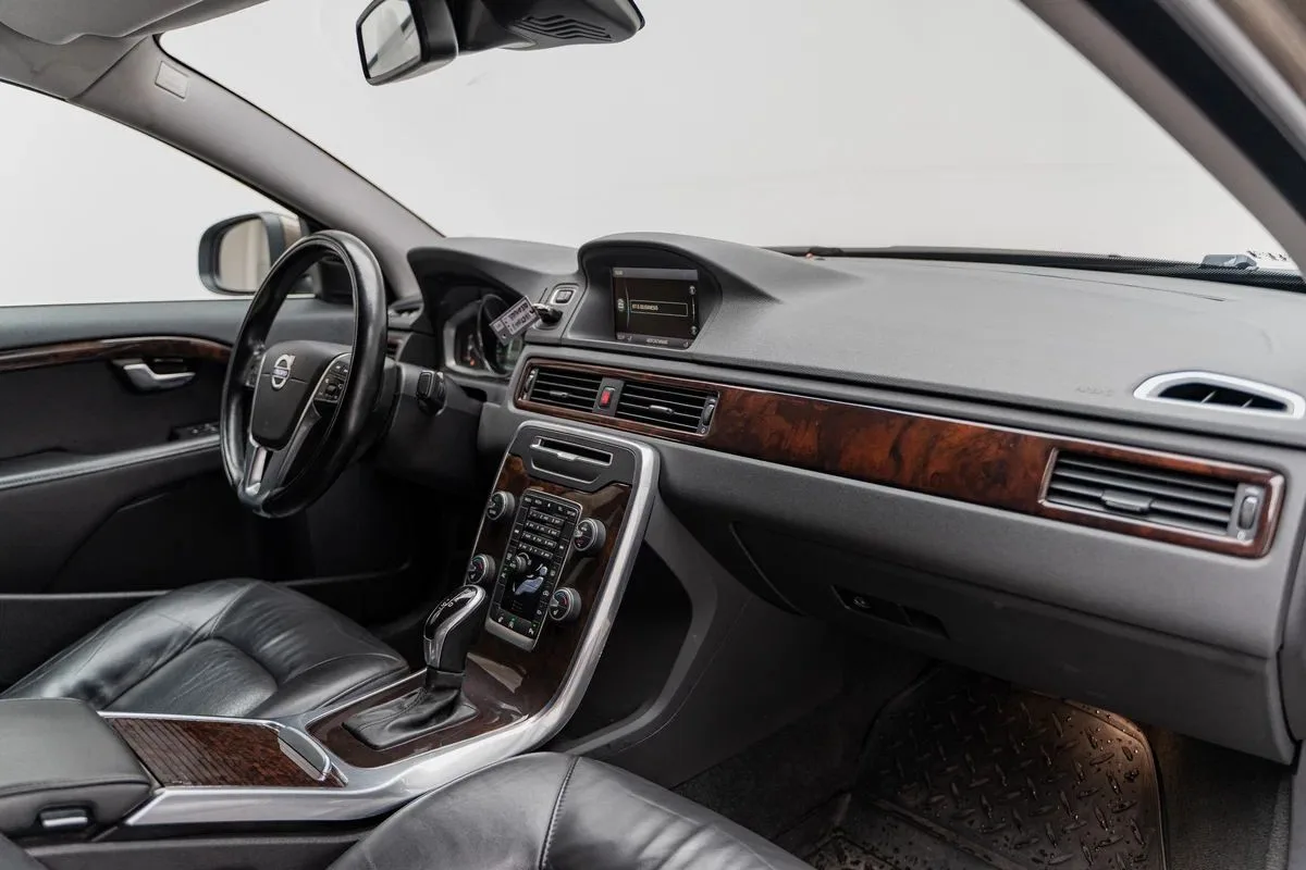 Volvo S80