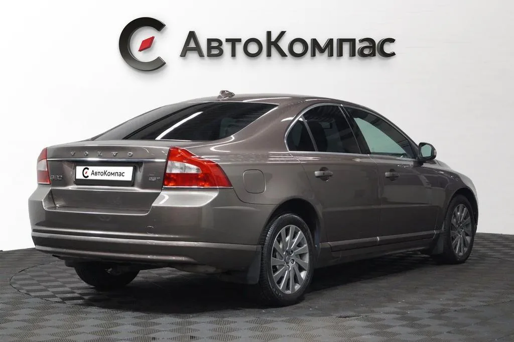 Volvo S80