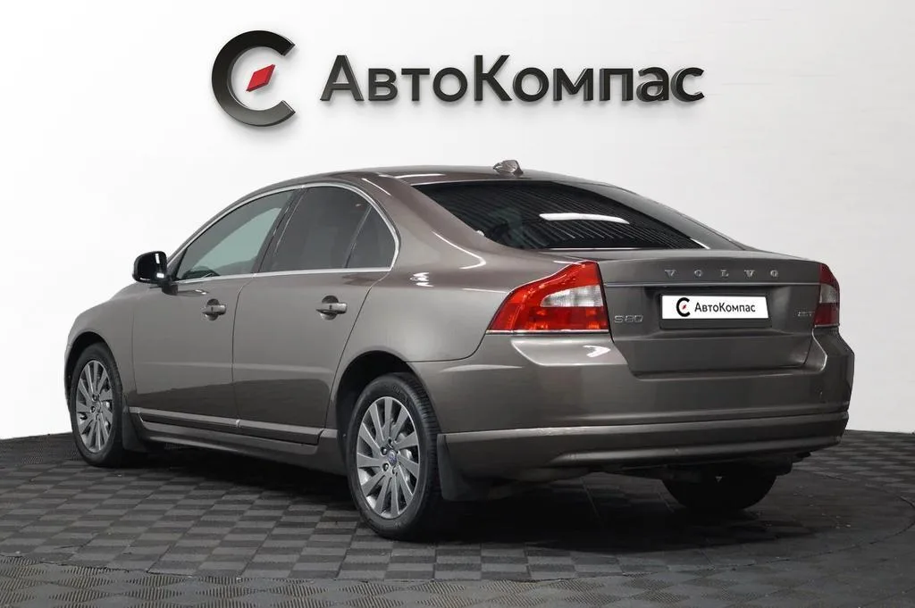 Volvo S80