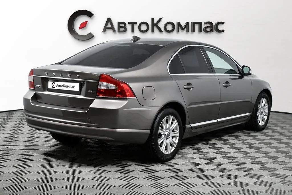 Volvo S80