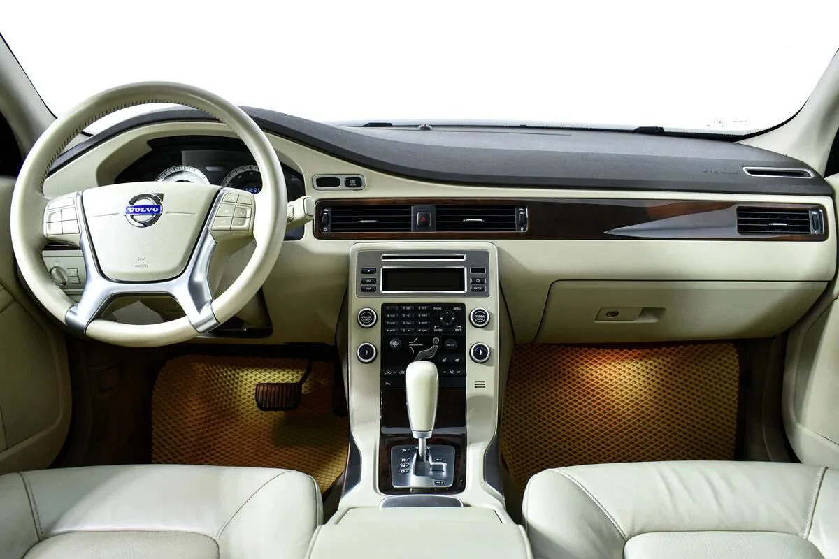 Volvo S80