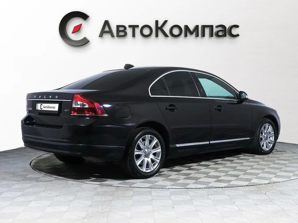 Volvo S80