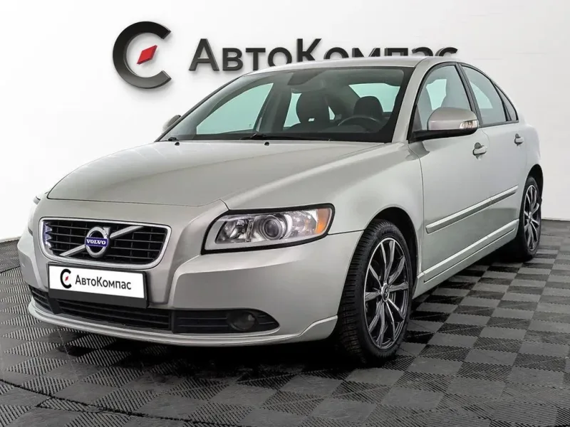 Volvo S40 2012