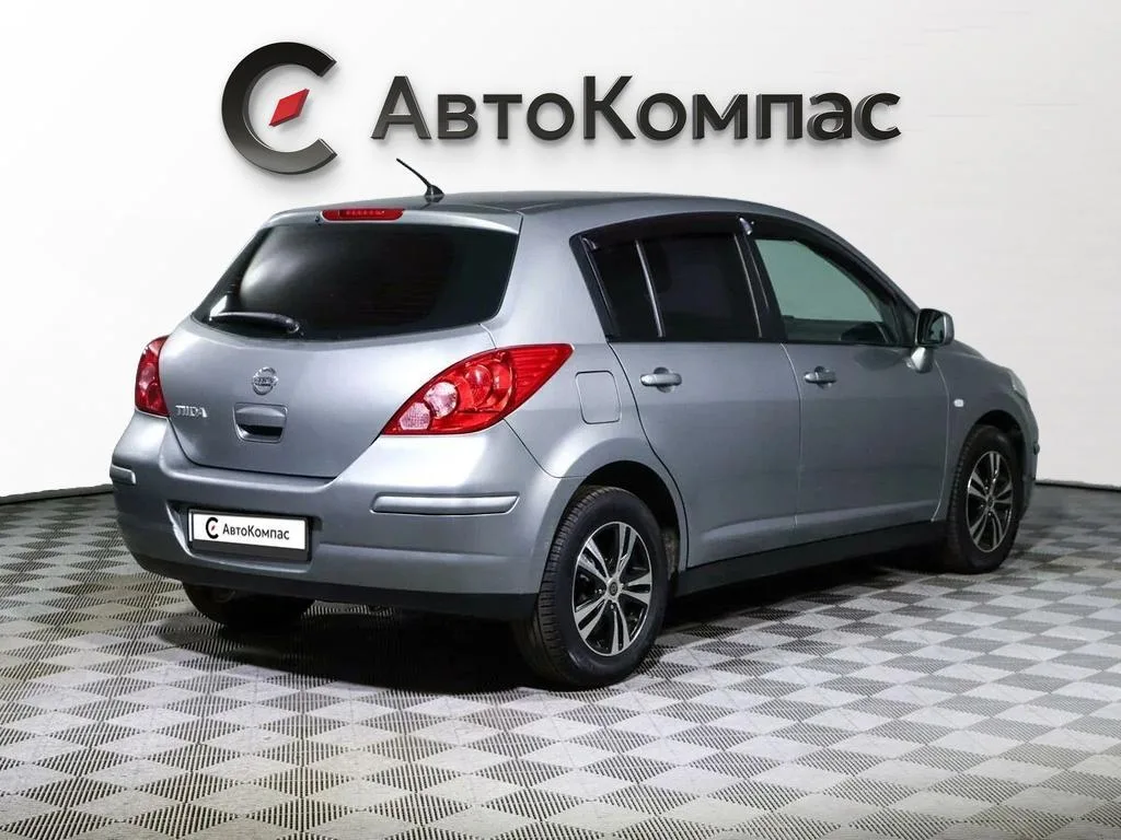 Nissan Tiida