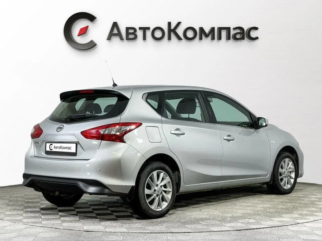 Nissan Tiida