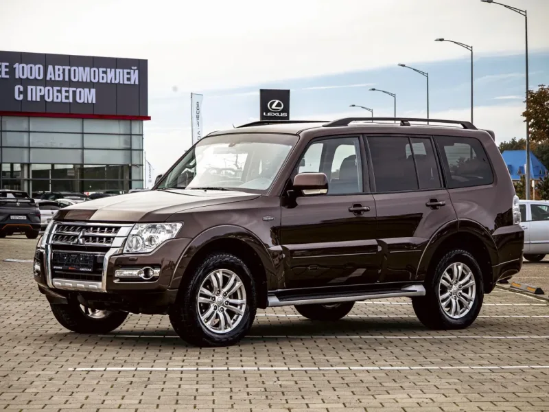 Mitsubishi Pajero 2022